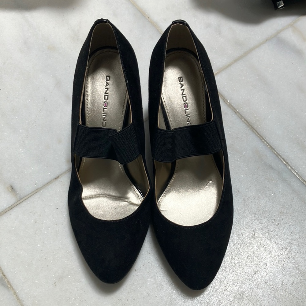 Bandolino black wedge